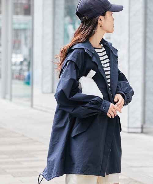 モスキーノチープ&シック　 ネイビー ロングコート　チェーンバッグ　M モスキーノチープ&シック ネイビー ロングコート チェーンバッグ M