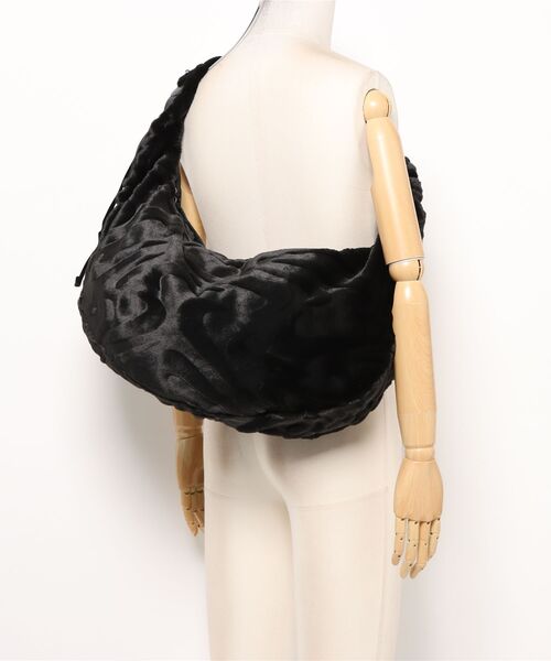 NIKE（ナイキ） ウエストポーチ ウエストバッグ W FX FUR SLOUCHY BAG