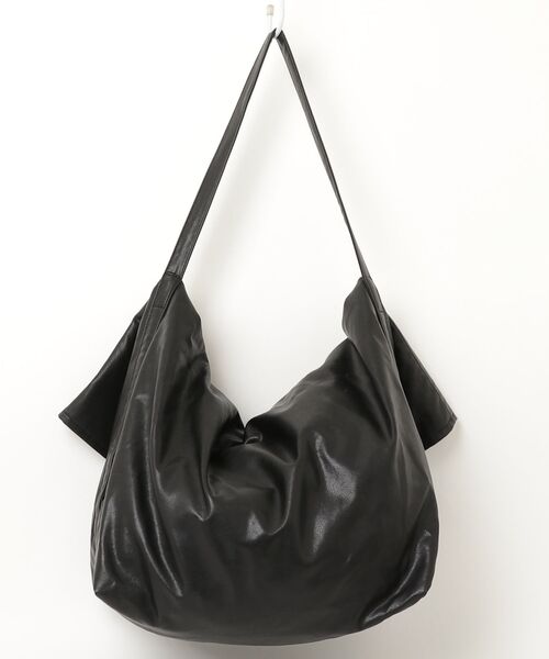「ATTACHMENT」 ショルダーバッグ ONE SIZE ブラック メンズの画像
