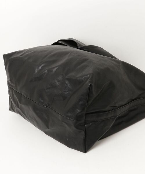 「ATTACHMENT」 ショルダーバッグ ONE SIZE ブラック メンズの画像