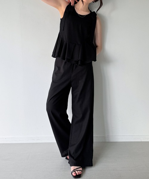 JUNOAH（ジュノア） セットアップ リネン混ペプラムトップススラックス