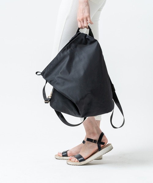 MURA（ムラ） デイバック リュック 撥水ナイロン 本革ファスナー 軽量