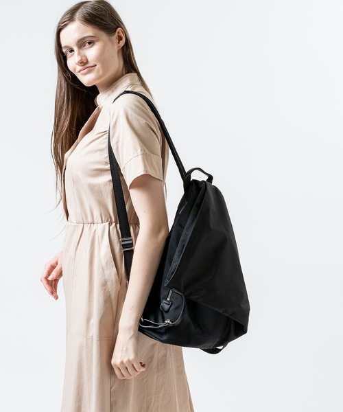 新品❤️ラプチャー❤️ブラック軽量ナイロンリュック LTXC】ラウンドリュック32リットル(505516999) | ラブトキシック