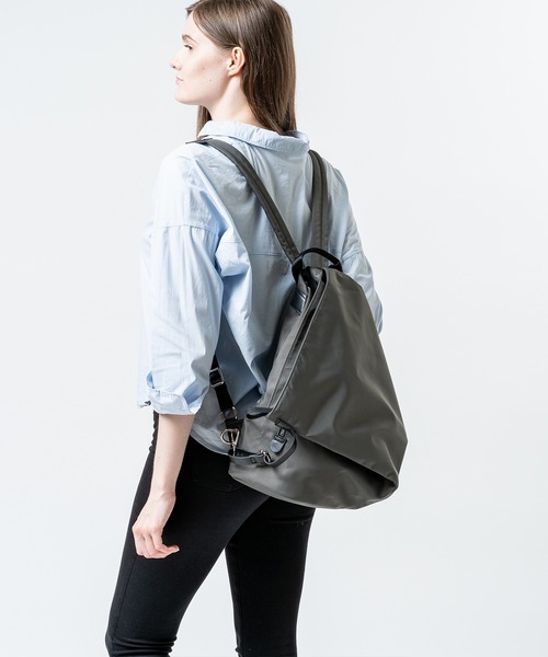 M.U.L リュック　グレー MURA デイバック リュック 撥水ナイロン 本革ファスナー 軽量