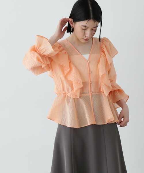 美品　シーナリー　シアーペプラムブラウス　近年モデル　24SS 体型カバー　春夏 SHENERY（シーナリー）の「シアーペプラムブラウス（シャツ