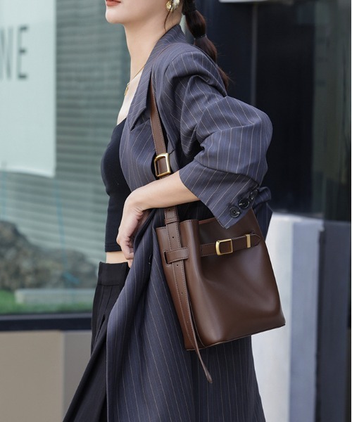 ショルダーバッグ バッグ 「 NiiNa / ニーナ 」高品質牛革 ワン