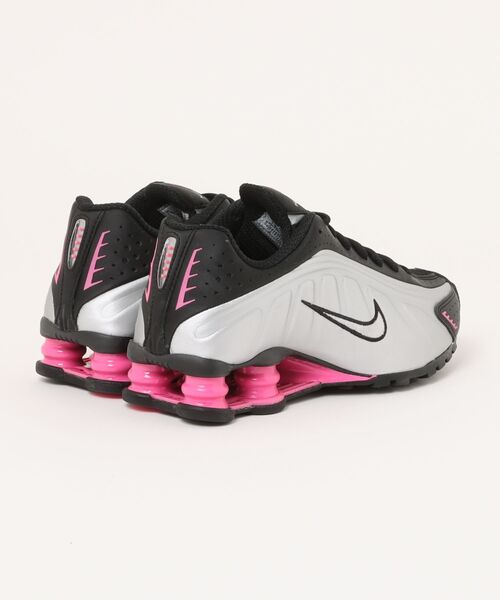 NIKE（ナイキ） スニーカー W SHOX R4 ウィメンズ ショックス R4