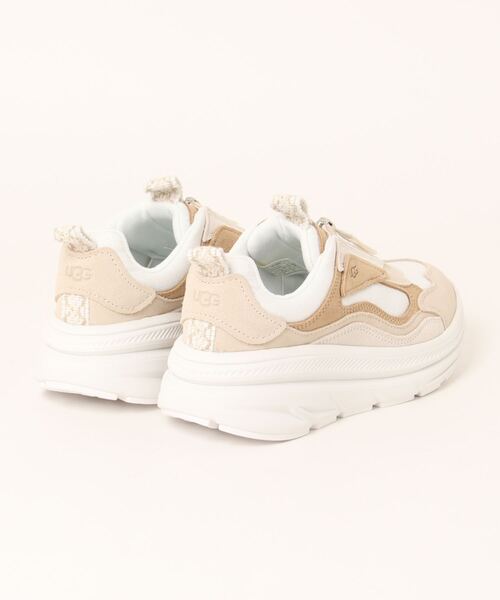 UGG ボアライニング ベージュスニーカー サイズ#24cm #冬は暖かく UGG Australia（アグオーストラリア） 「UGG」 シューズ 24.5cm ライト