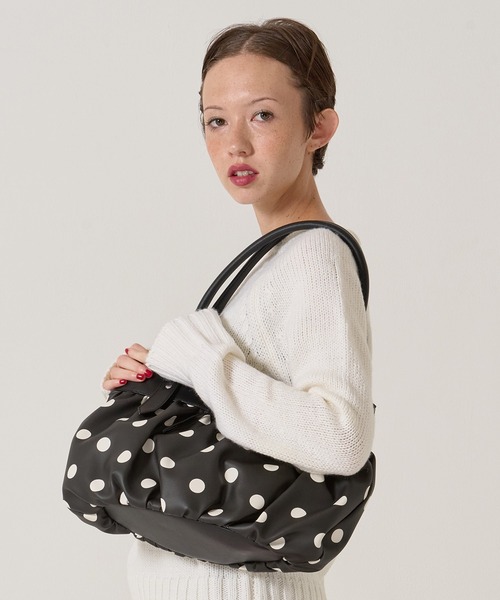 TINA：JOJUN（ティーナジョジュン） ハンドバッグ ドット柄 ギャザー