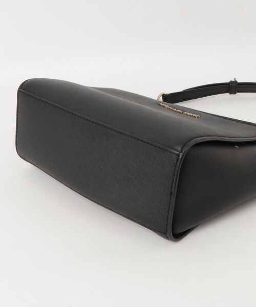 MICHAEL KORS（マイケルコース） ワンポイントショルダーバッグ