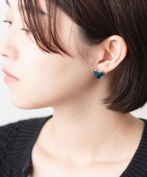 gargle（ガーグル） ピアス 「温度で色が変わる」ハート デザイン