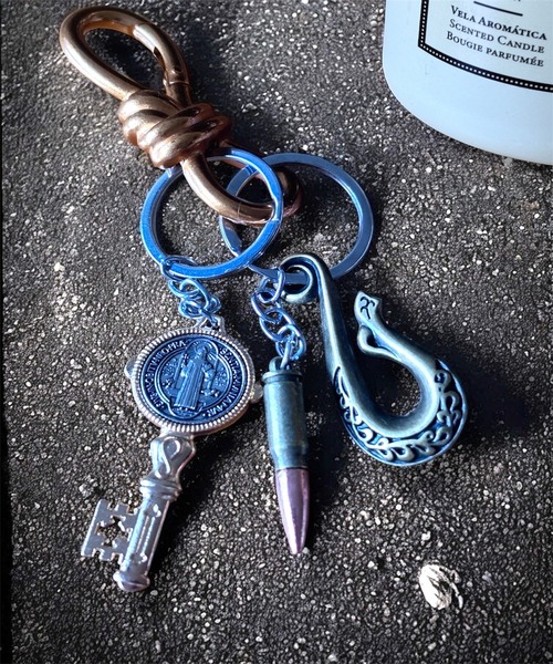 1004ST キーケース VIP リボン型 カラビナ キーリング : ZOZOTOWN