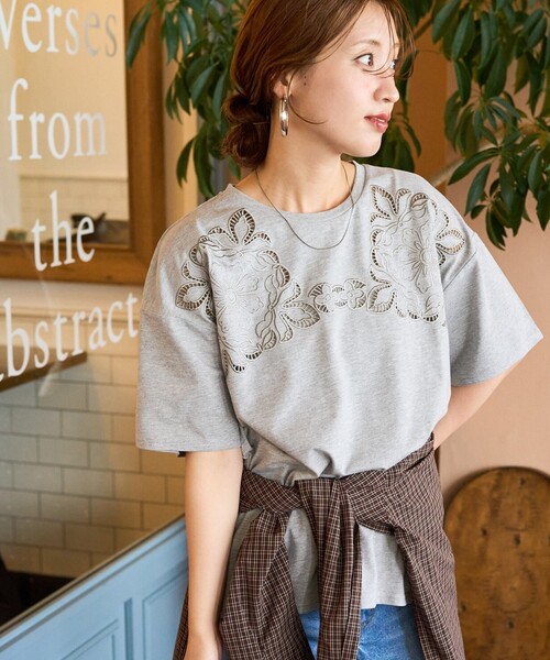 DAKS 花柄刺繍 Tシャツ 40 L ピンク DAKS - ダックス 半袖Tシャツ トップス コットンT レディース