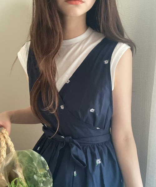 「LAUIR」 ノースリーブワンピース MEDIUM ベージュ レディース_画像9