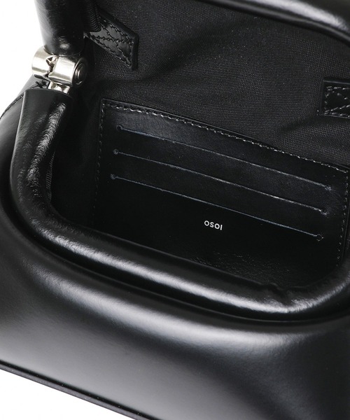「OSOI」 ショルダーバッグ ONE SIZE ブラック レディースの画像
