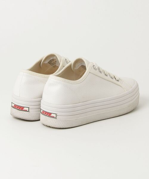 「STEVE MADDEN」 ローカットスニーカー 7M ホワイト レディース_画像2