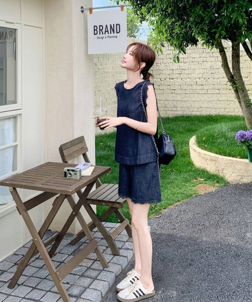 お取り置きです／アドミラル　トップスとショートパンツセット FAVORITO セットアップ デニムノースリーブトップスショートパンツ
