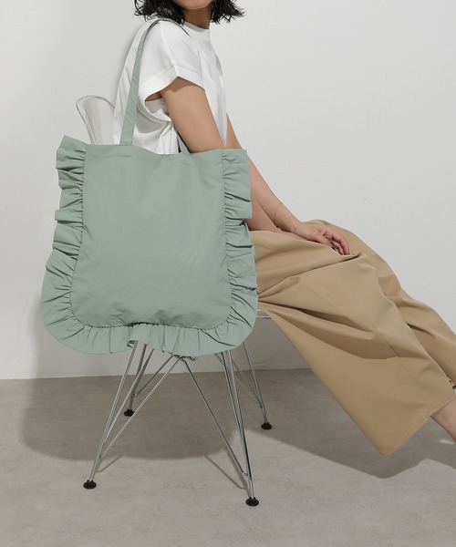 emesuelee トートバッグ ナイロンフリルトートバッグ レディース