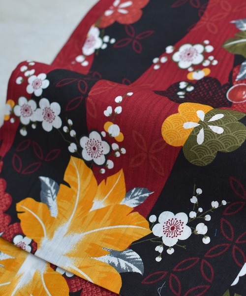 ✅新品【赤と黒の立沸とレトロ花】 utatane ニコアンティーク 浴衣単品 5010281811_1080x.jpg?v=1744175112