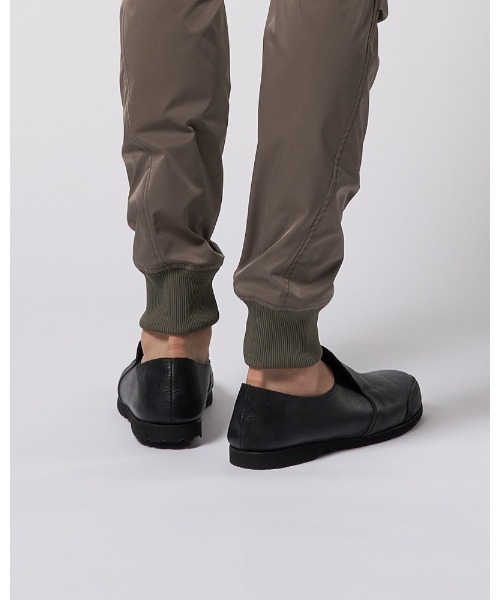 スリッポン combination slip-on shoes メンズの画像