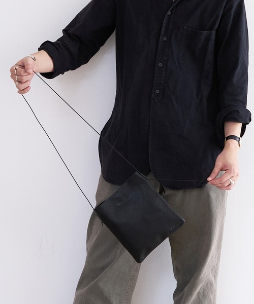 BICASH（ビカーシ） ショルダーバッグ レザースクエアサコッシュ(B844