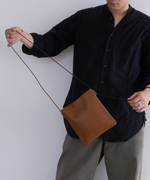 BICASH（ビカーシ） ショルダーバッグ レザースクエアサコッシュ(B844