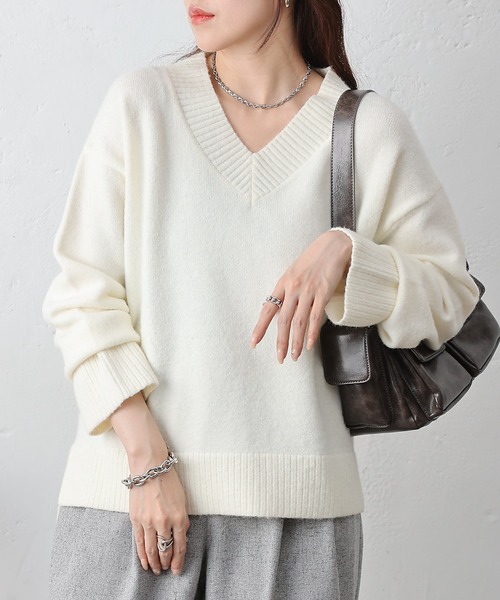 COLONY 2139（コロニー トゥーワンスリーナイン） ニット セーター