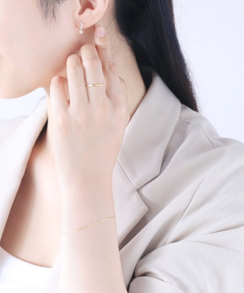 ESTELLE（エステール） ピアス K10 イエローゴールド キュービック