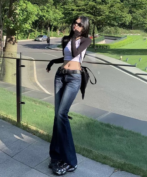 y2k❤️00s RED PEPPER デッドストック 刺繍ローライズフレアデニム REDPEPPERのフリマアイテム一覧