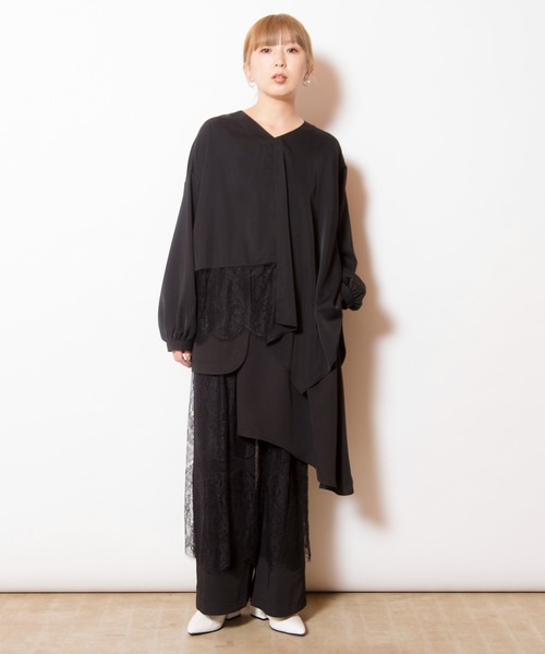 極美品☆ビアズリー レース裏毛チュニック アシンメトリー 変形ブラウス 切替 黒 OSMOSIS（オズモーシス） ブラウス シャツ アシンメトリーレース切替