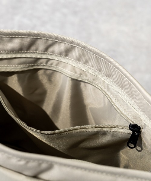 THE NORTH FACE（ザ ノースフェイス） メッセンジャーバッグ FREE