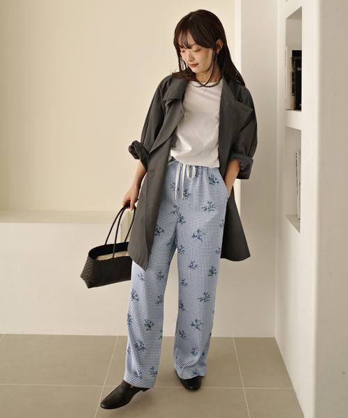 新品タグ付き　スローブイエナ　IENA製品染　イージーパンツ　36 完売品 SLOBE IENA（スローブイエナ） パンツ Margaux Dereume × SLOBE サテン