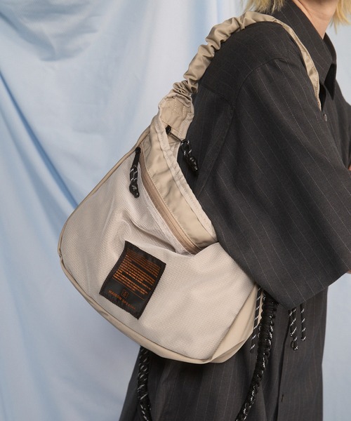MAISON SPECIAL（メゾンスペシャル） ショルダーバッグ 「UNISEX