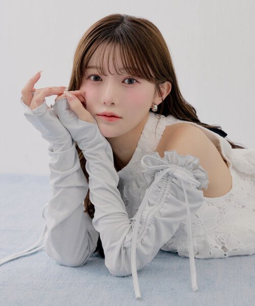 Chico（チコ） 「SALON by Chico」ポーチ付きドロストUVカットアーム