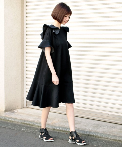 AVIE（アビィ） ワンピース 半袖 ラッフルフリルスウェットドレス