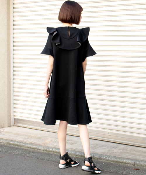 AVIE（アビィ） ワンピース ラッフルフリルスウェットドレス
