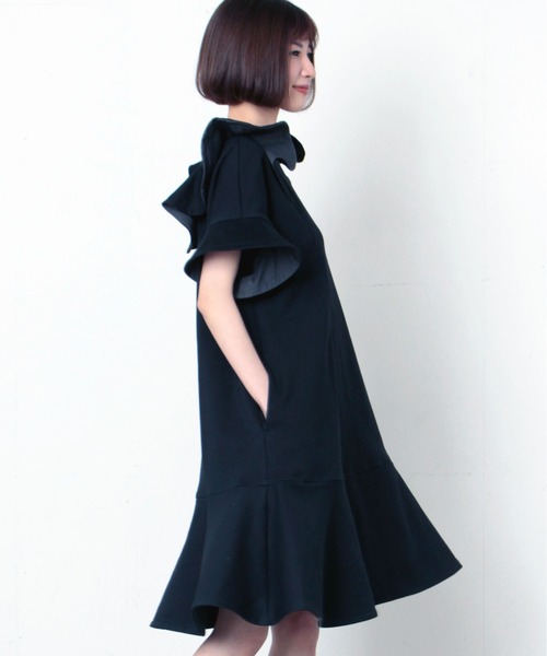 AVIE（アビィ） ワンピース ラッフルフリルスウェットドレス