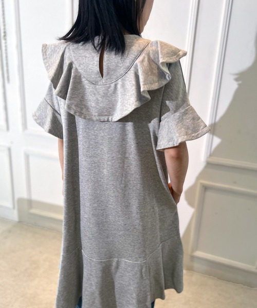 AVIE（アビィ） ワンピース ラッフルフリルスウェットドレス