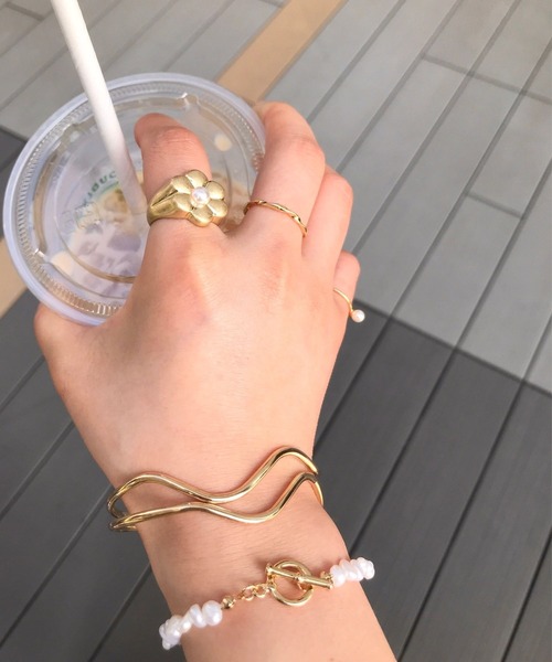 ブレスレット ワイヤーバングル1,650円
