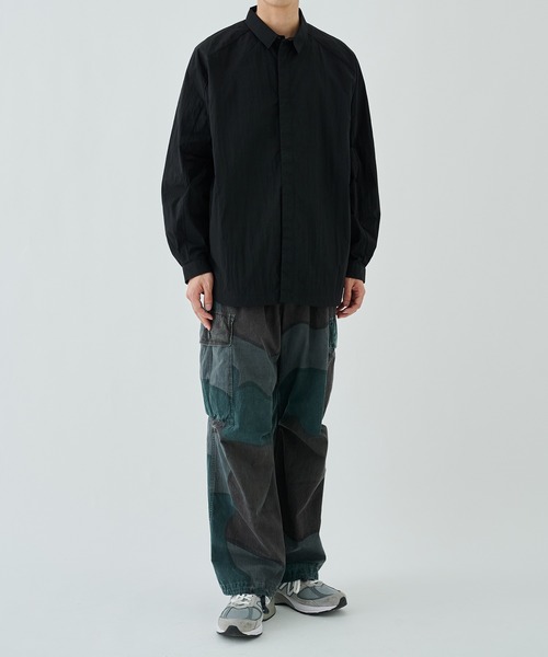 WHITE MOUNTAINEERING（ホワイトマウンテニアリング） シャツ STUDIOUS