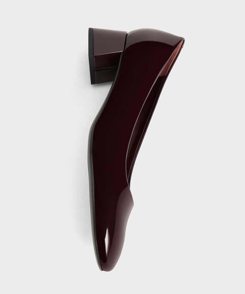 CHARLES ＆ KEITH パンプス パテント ラウンドトゥブロック