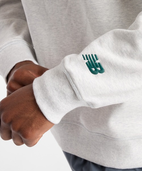 New Balance トレーナー スウェット Athletics リラックスド