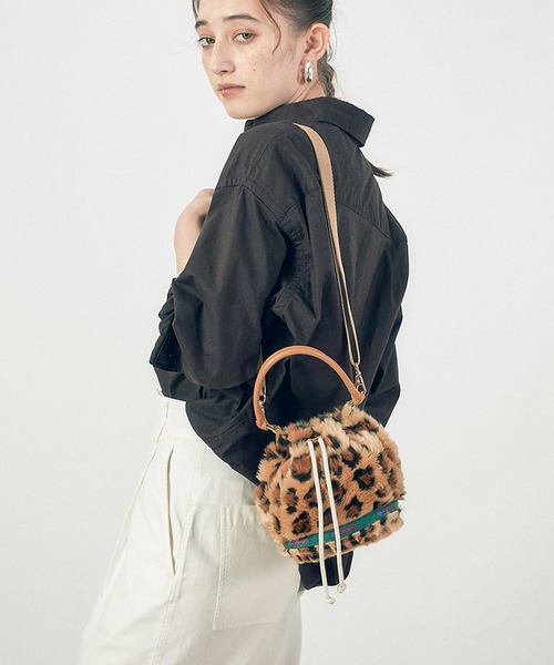 【LeSportsac】ウォームキャメル レオパードパースモールバッグ LeSportsac ショルダーバッグ バッグ SM DRAWSTRING BAG