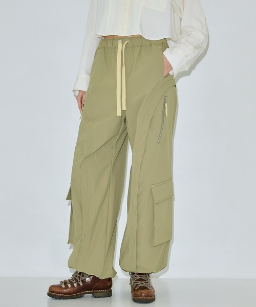 匿名配送 public tokyo 美品 スイッチング カーゴパンツ PUBLIC TOKYO（パブリックトウキョウ） カーゴパンツ 「完売間近