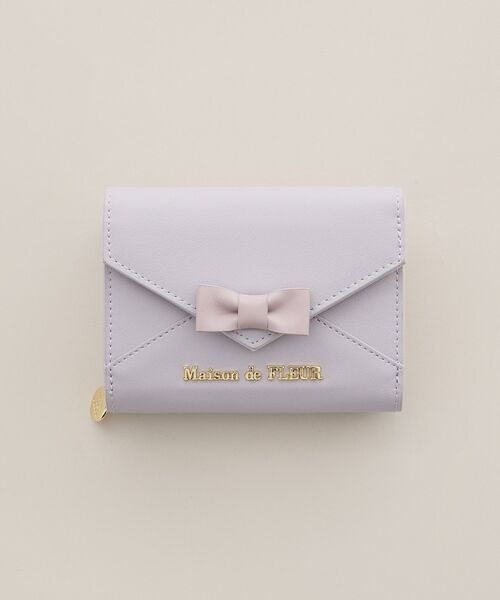 Maison de FLEUR メゾンドフルール 折り財布 レター型ウォレット Maison de FLEUR（メゾンドフルール） 財布 レター型ウォレット