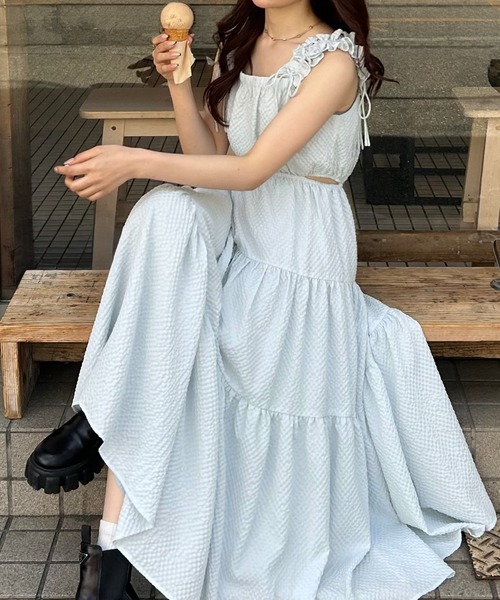 JUNOAH（ジュノア） ワンピース ギャザーショルダーサイドカット