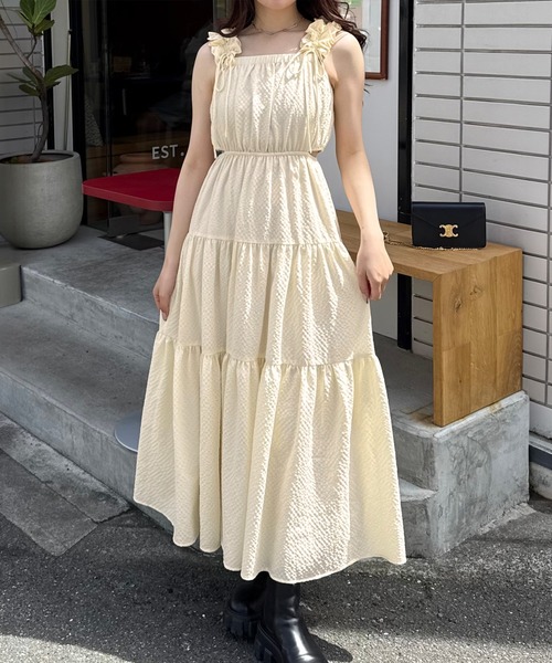 JUNOAH（ジュノア） ワンピース ギャザーショルダーサイドカット