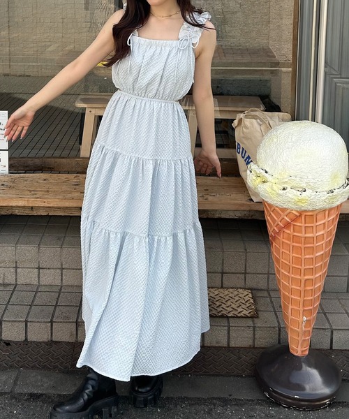 シモーネロシャ×  カットワークティアードワンピース JUNOAH（ジュノア） ワンピース ギャザーショルダーサイドカット