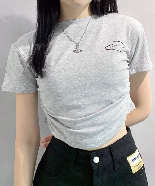 lilful tシャツ ワンポイントロゴ ショート丈 ピチT サイド