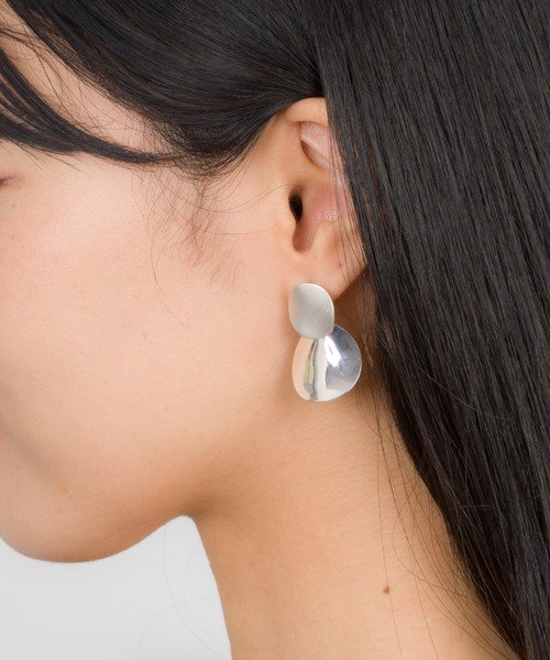 VEENA 1921 ピアス 「VEENA 1921」ビックモチーフ ピアス レディース